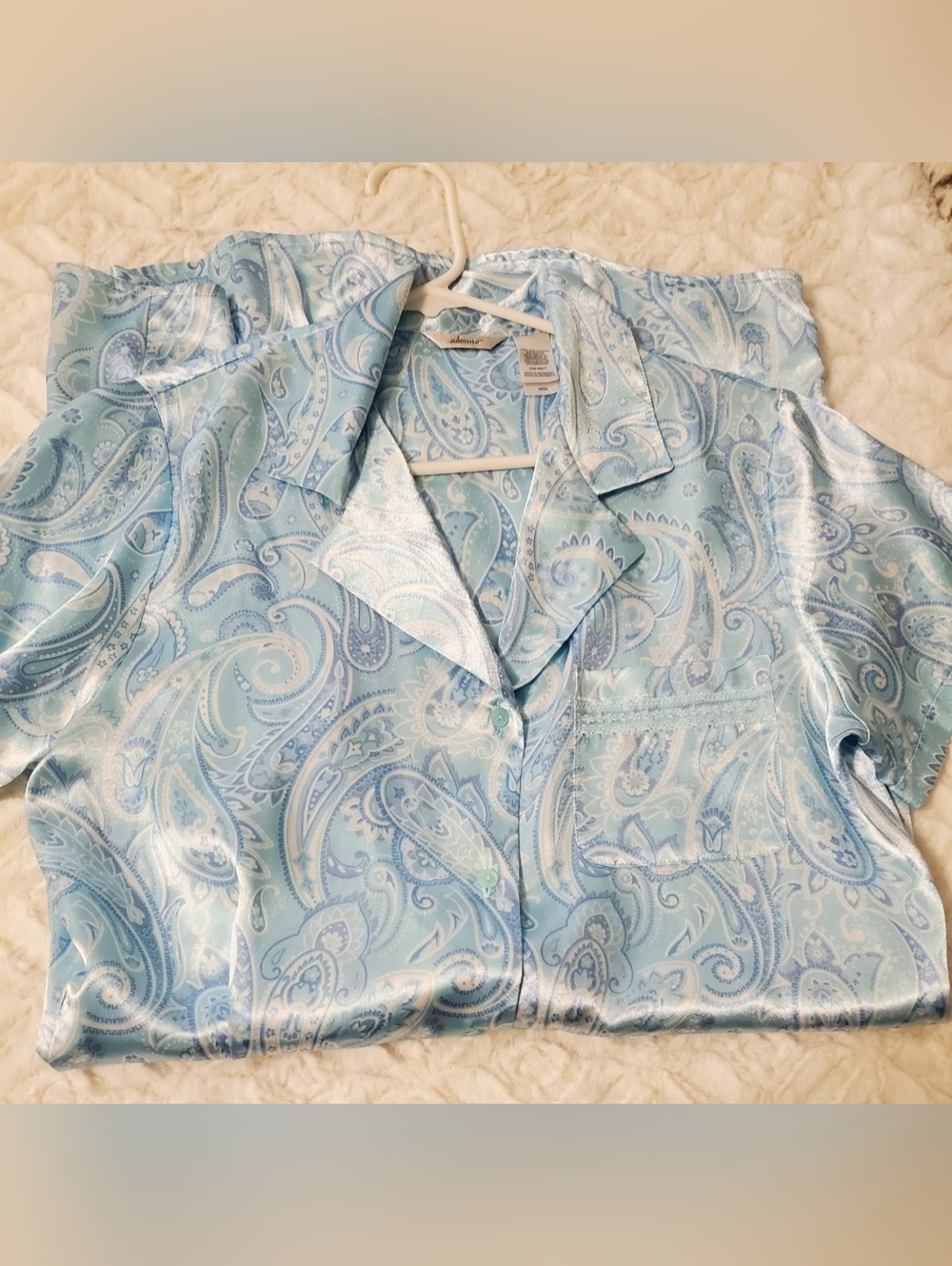 Adorable womens M Night Gown Shirt Pajamas